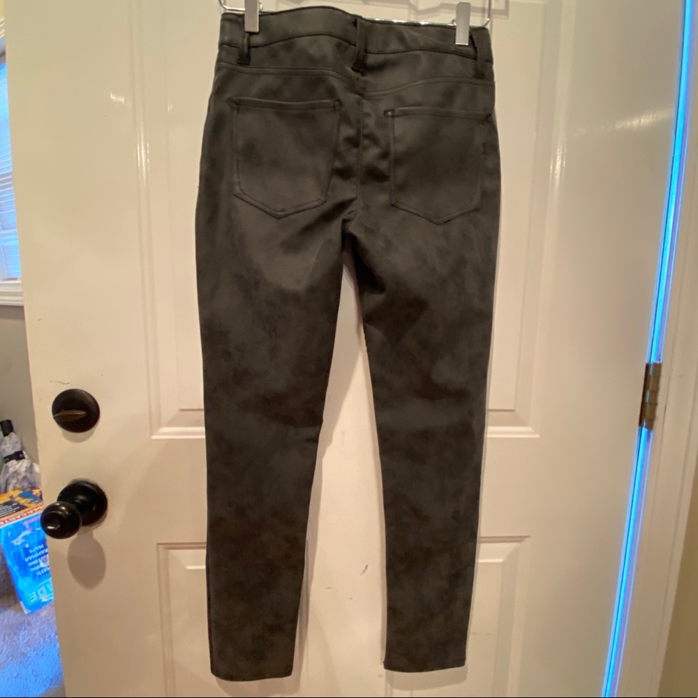 Express pants - Picture 2 of 6